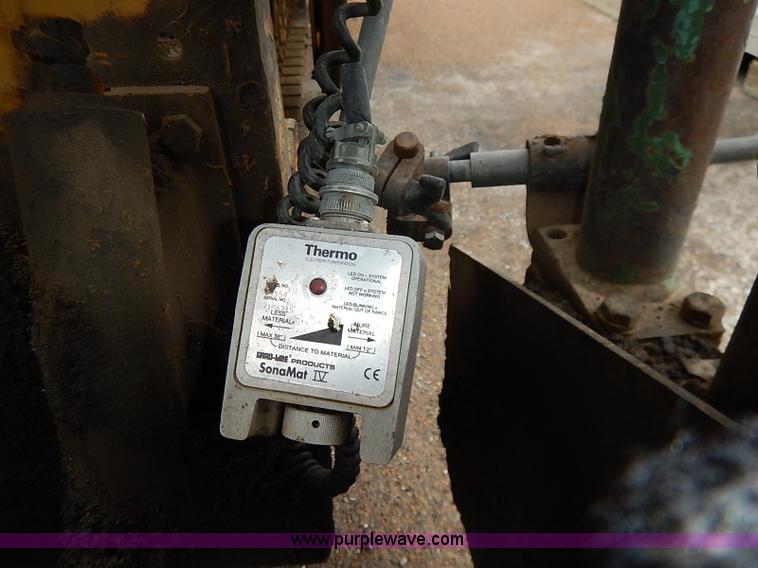 image for item I5123 1991 Caterpillar AP-1050 asphalt paver