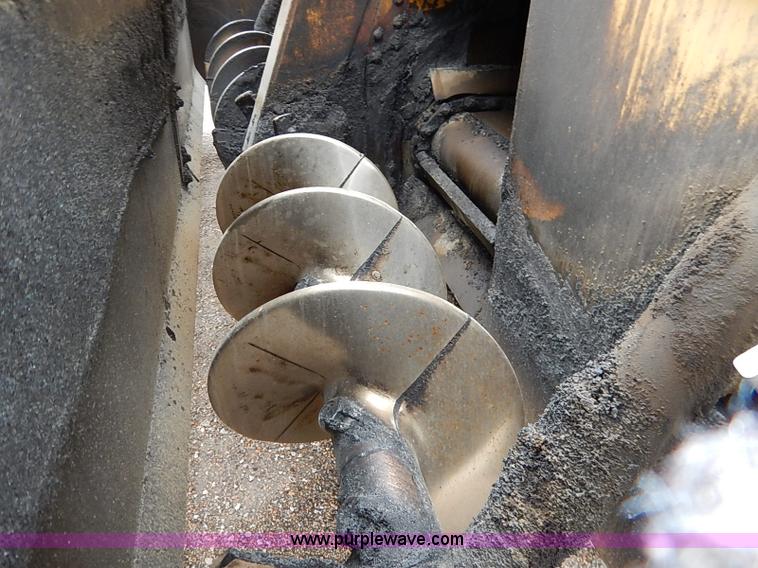 image for item I5123 1991 Caterpillar AP-1050 asphalt paver