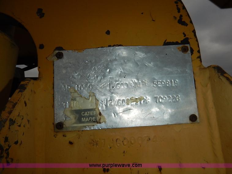 image for item I5123 1991 Caterpillar AP-1050 asphalt paver