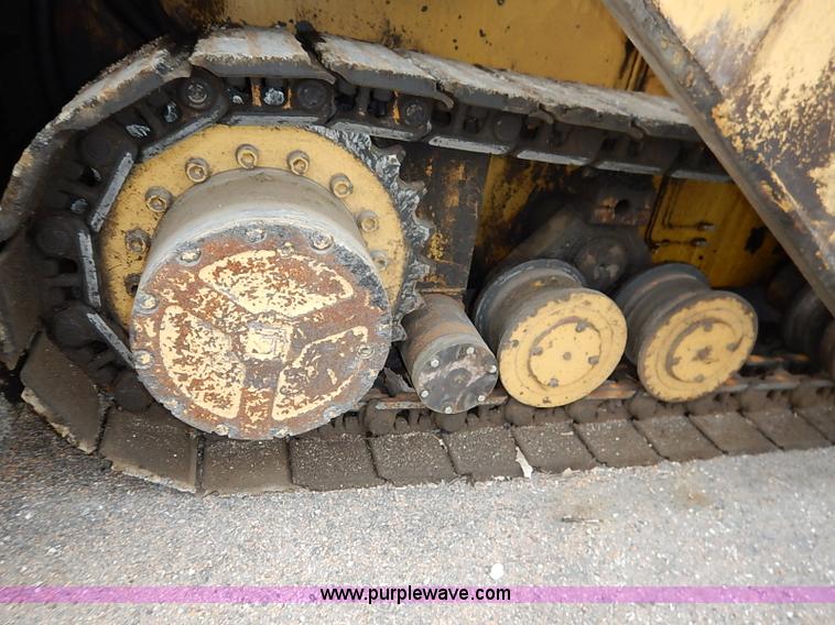 image for item I5123 1991 Caterpillar AP-1050 asphalt paver