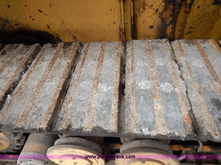 image for item I5123 1991 Caterpillar AP-1050 asphalt paver
