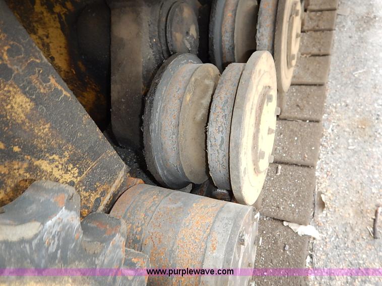 image for item I5123 1991 Caterpillar AP-1050 asphalt paver