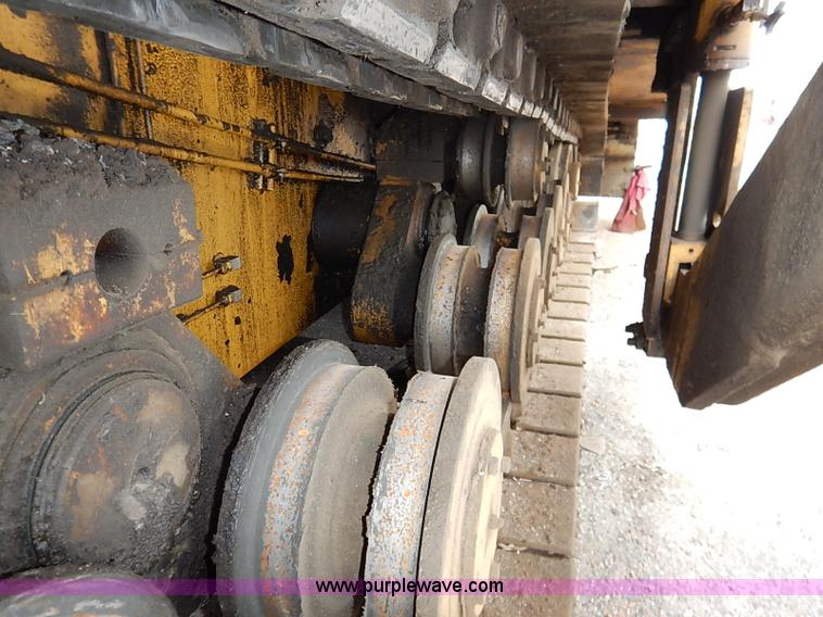 image for item I5123 1991 Caterpillar AP-1050 asphalt paver