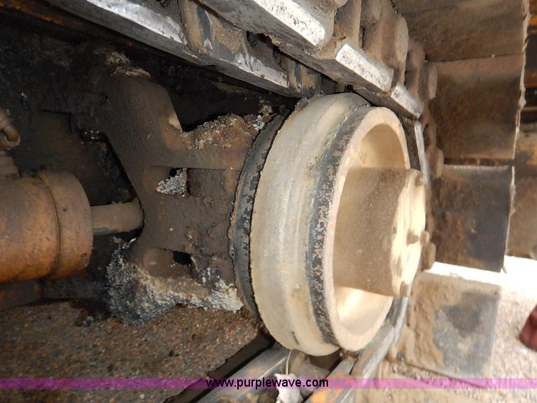 image for item I5123 1991 Caterpillar AP-1050 asphalt paver