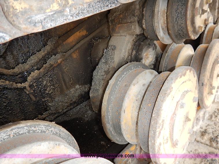 image for item I5123 1991 Caterpillar AP-1050 asphalt paver