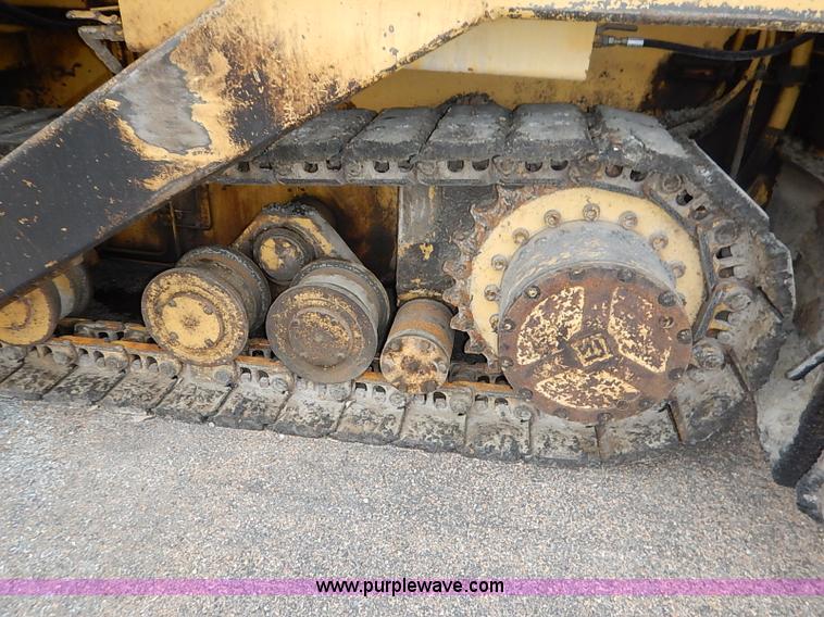 image for item I5123 1991 Caterpillar AP-1050 asphalt paver