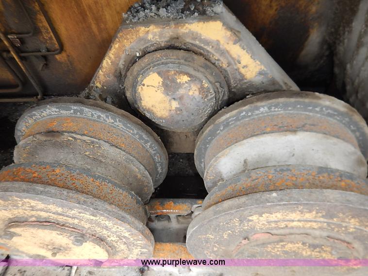 image for item I5123 1991 Caterpillar AP-1050 asphalt paver