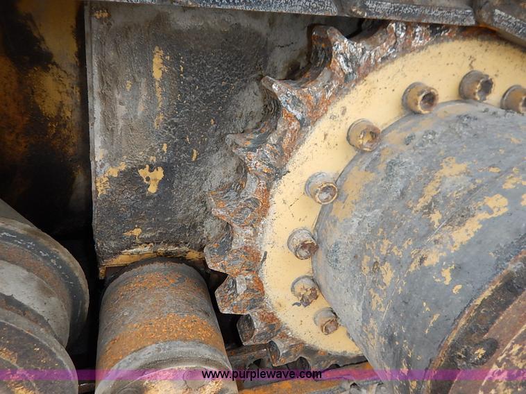 image for item I5123 1991 Caterpillar AP-1050 asphalt paver