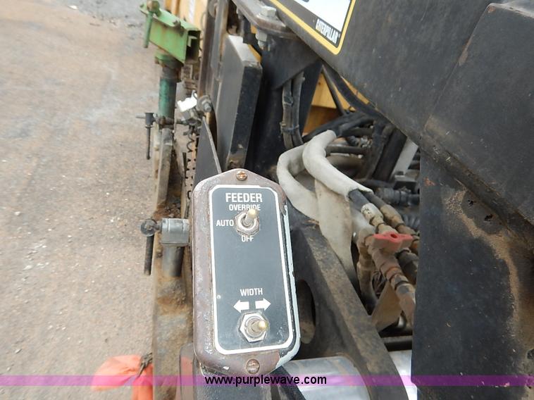 image for item I5123 1991 Caterpillar AP-1050 asphalt paver