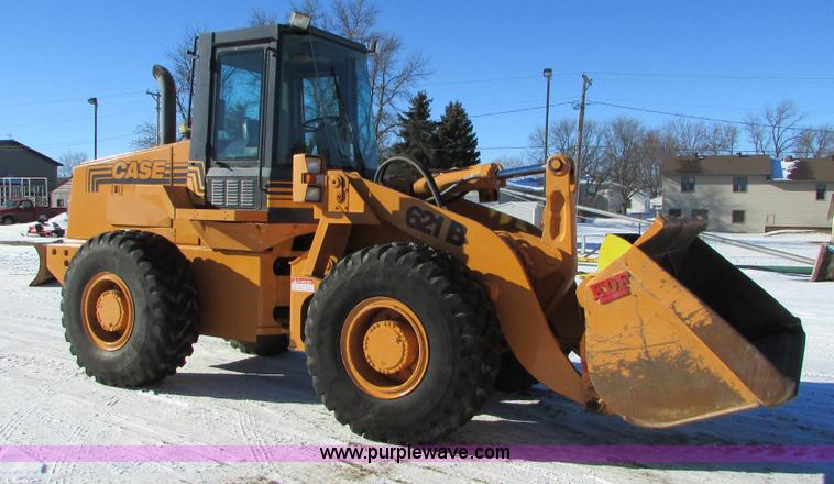 image for item I6672 1999 Case 621B wheel loader