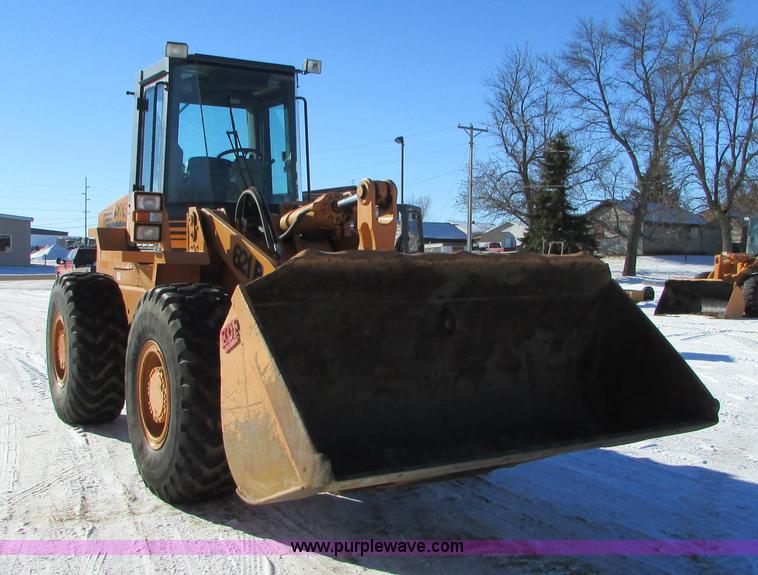 image for item I6672 1999 Case 621B wheel loader