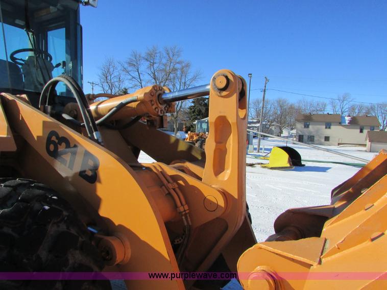image for item I6672 1999 Case 621B wheel loader