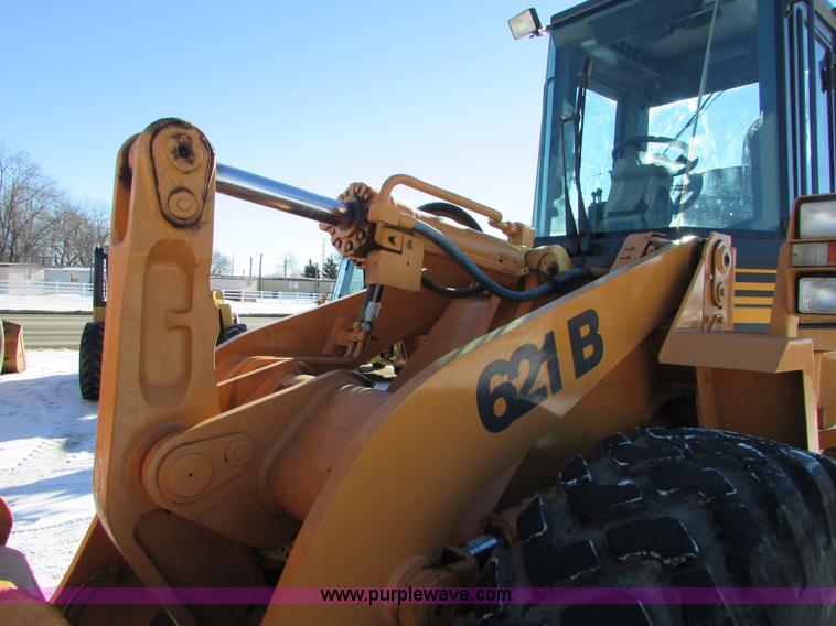 image for item I6672 1999 Case 621B wheel loader