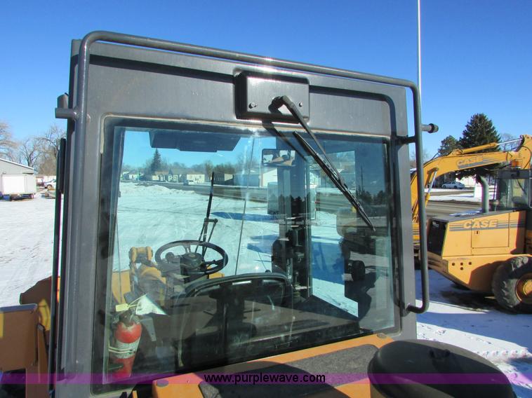image for item I6672 1999 Case 621B wheel loader