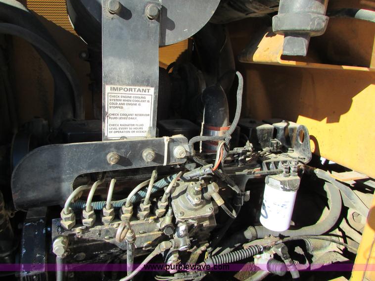 image for item I6672 1999 Case 621B wheel loader