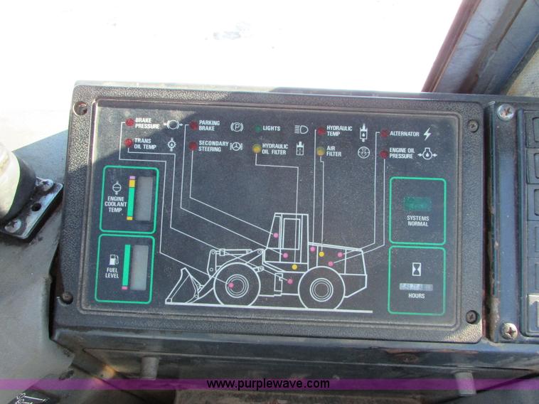 image for item I6672 1999 Case 621B wheel loader