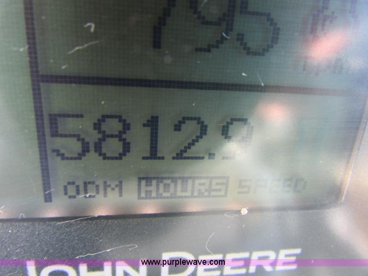 image for item I6674 2007 John Deere 772D articulated motor grader