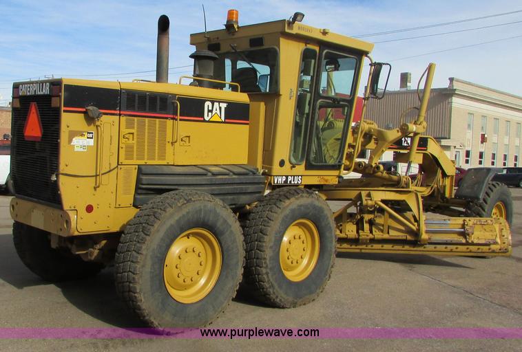 image for item I6676 2005 Caterpillar 12H VHP Plus motor grader