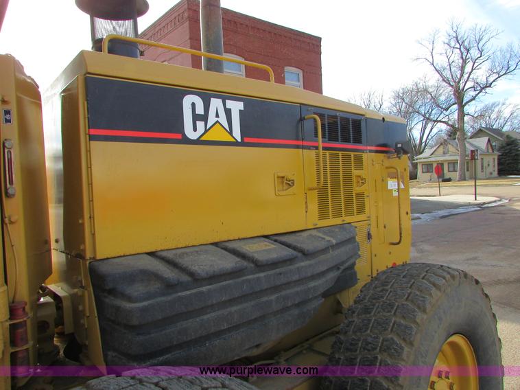 image for item I6676 2005 Caterpillar 12H VHP Plus motor grader