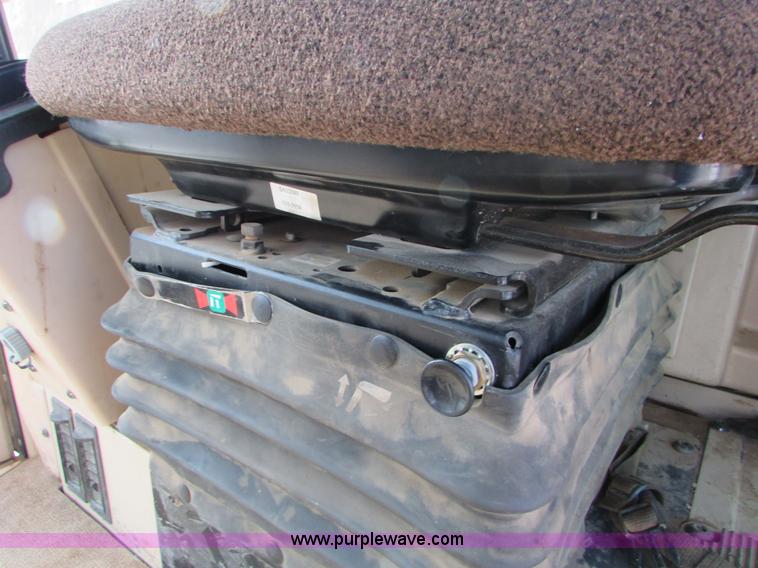 image for item I6676 2005 Caterpillar 12H VHP Plus motor grader