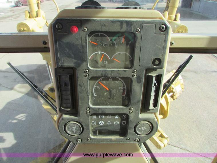 image for item I6676 2005 Caterpillar 12H VHP Plus motor grader