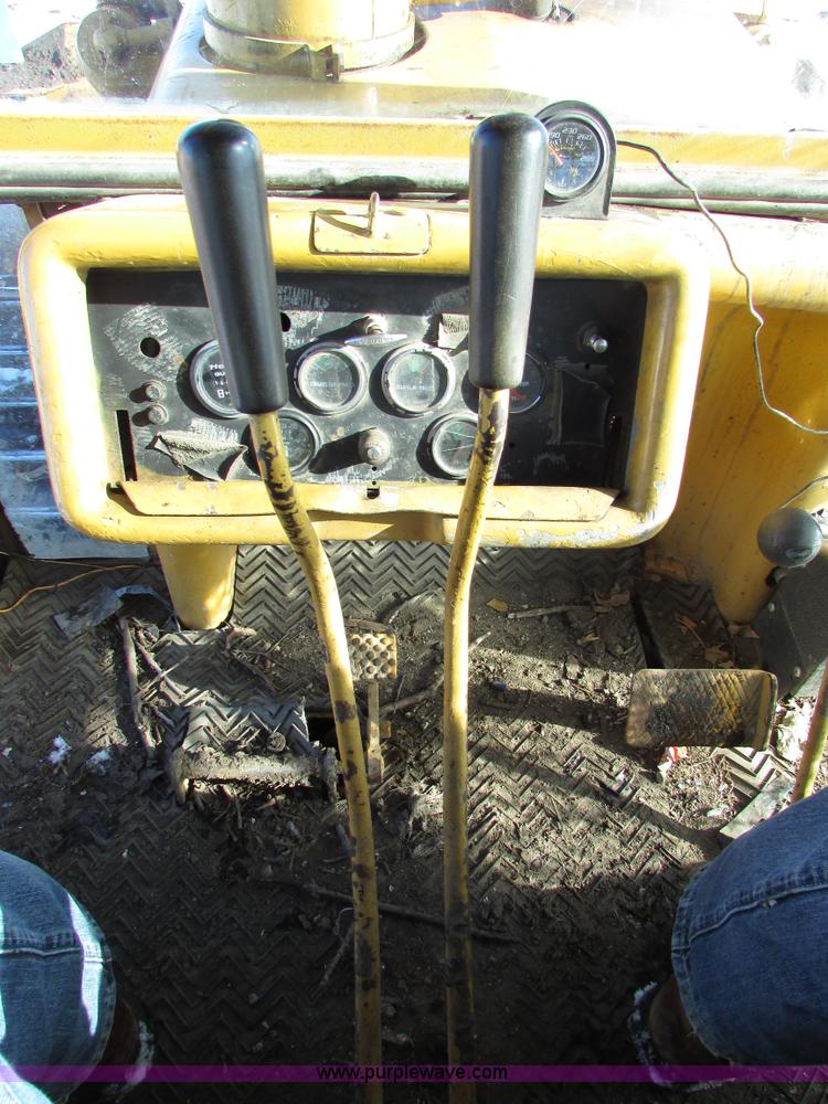 image for item I6677 Dresser TD15C dozer