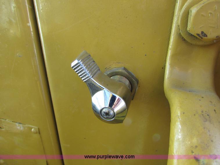 image for item I6677 Dresser TD15C dozer