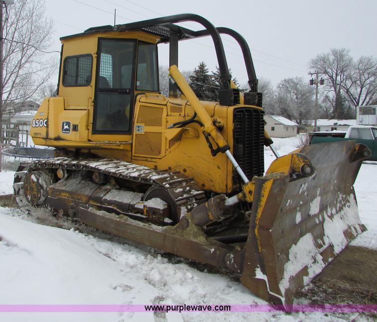 image for item I6685 1997 John Deere 850C Series II LGP dozer