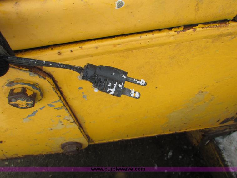 image for item I6685 1997 John Deere 850C Series II LGP dozer