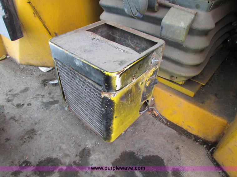 image for item I6685 1997 John Deere 850C Series II LGP dozer