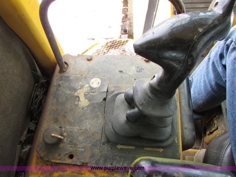 image for item I6685 1997 John Deere 850C Series II LGP dozer