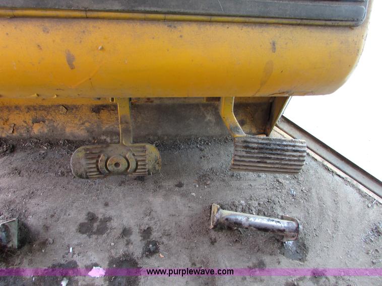 image for item I6685 1997 John Deere 850C Series II LGP dozer