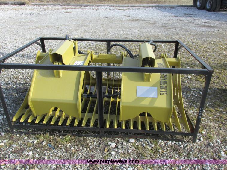 image for item I8766 Skid steer grapple bucket
