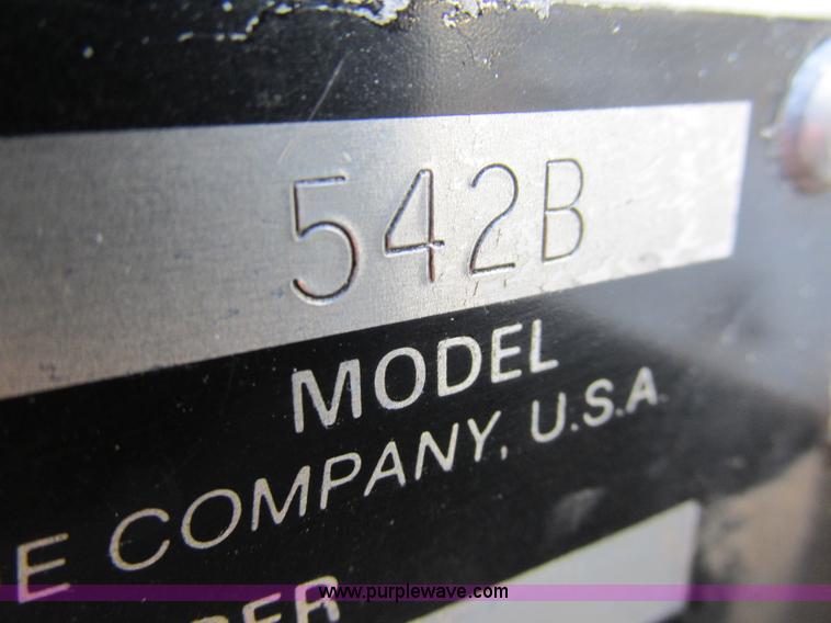 image for item I8768 Bobcat 542B skid steer