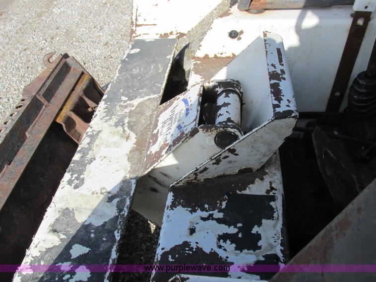 image for item I8768 Bobcat 542B skid steer