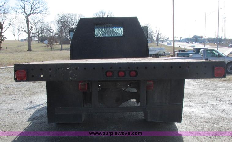 image for item I8769 1991 GMC TopKick flatbed truck