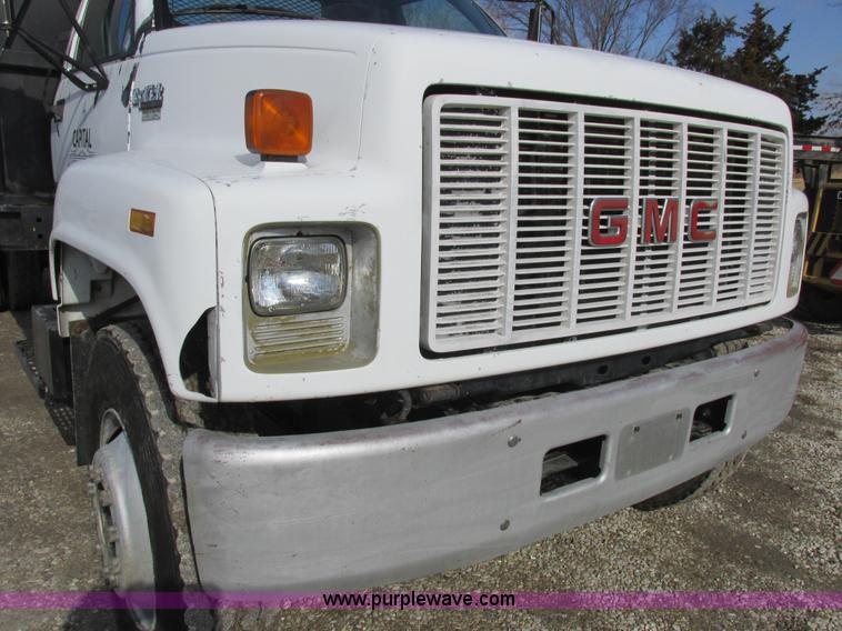 image for item I8769 1991 GMC TopKick flatbed truck