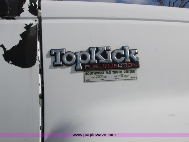 image for item I8769 1991 GMC TopKick flatbed truck