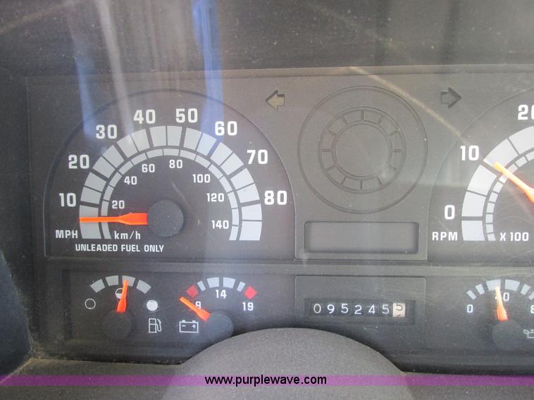 image for item I8769 1991 GMC TopKick flatbed truck