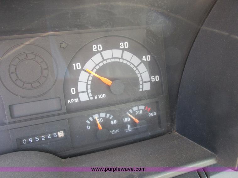 image for item I8769 1991 GMC TopKick flatbed truck