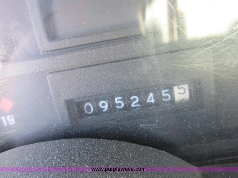 image for item I8769 1991 GMC TopKick flatbed truck