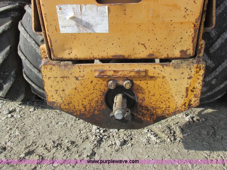 image for item I8784 1979 Case Maxi Sneaker vibratory plow