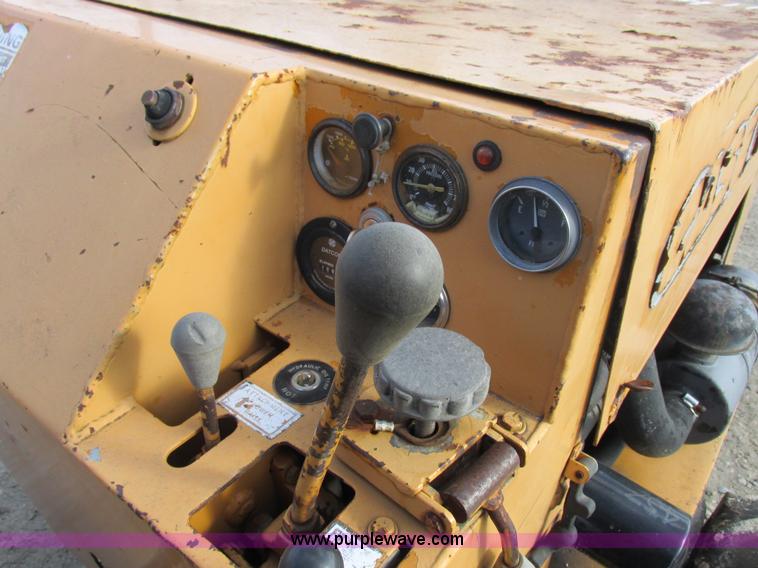 image for item I8784 1979 Case Maxi Sneaker vibratory plow