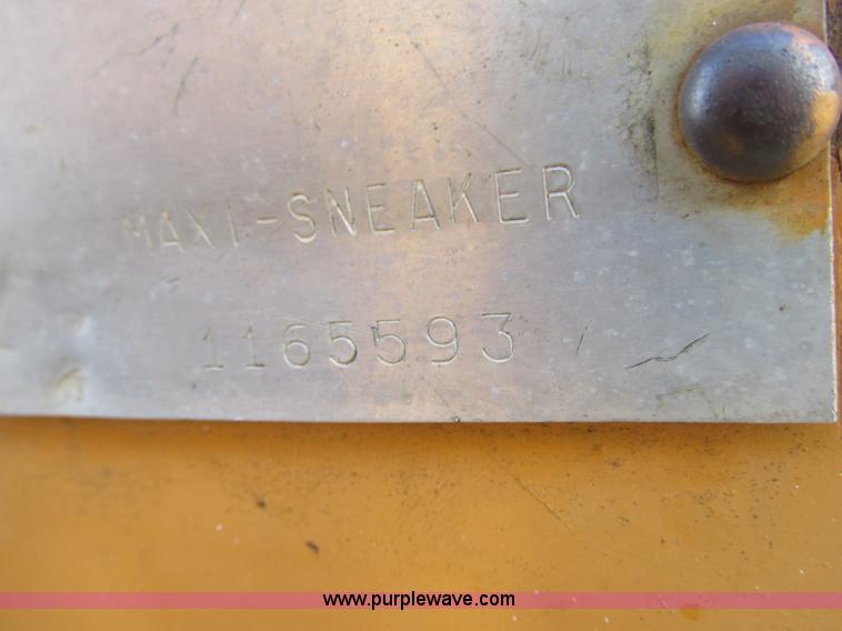 image for item I8784 1979 Case Maxi Sneaker vibratory plow