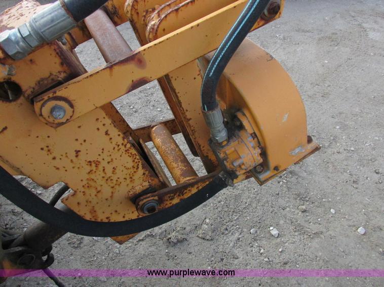 image for item I8784 1979 Case Maxi Sneaker vibratory plow