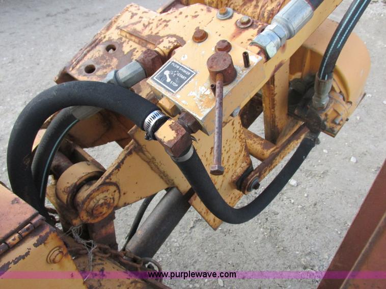 image for item I8784 1979 Case Maxi Sneaker vibratory plow