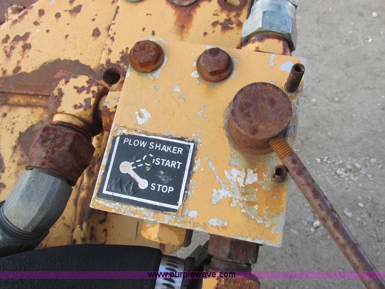 image for item I8784 1979 Case Maxi Sneaker vibratory plow