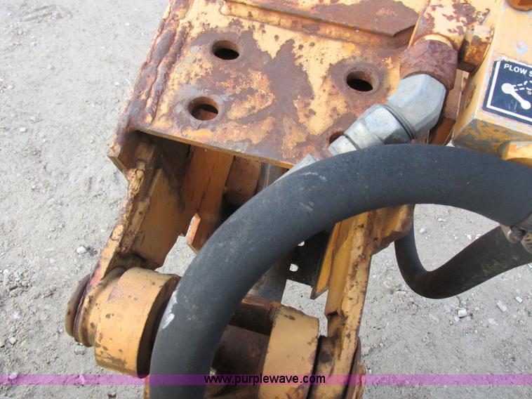 image for item I8784 1979 Case Maxi Sneaker vibratory plow