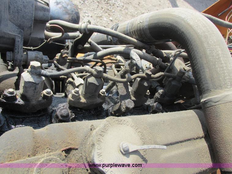 image for item I8784 1979 Case Maxi Sneaker vibratory plow