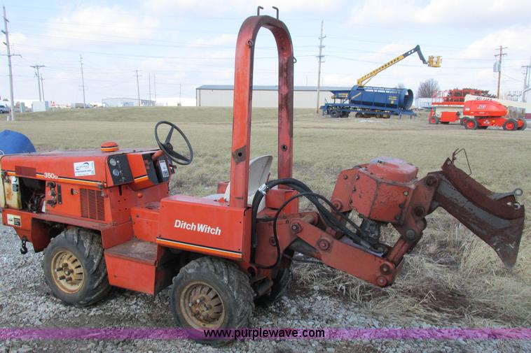 image for item I8786 Ditch Witch 350 SX vibratory plow